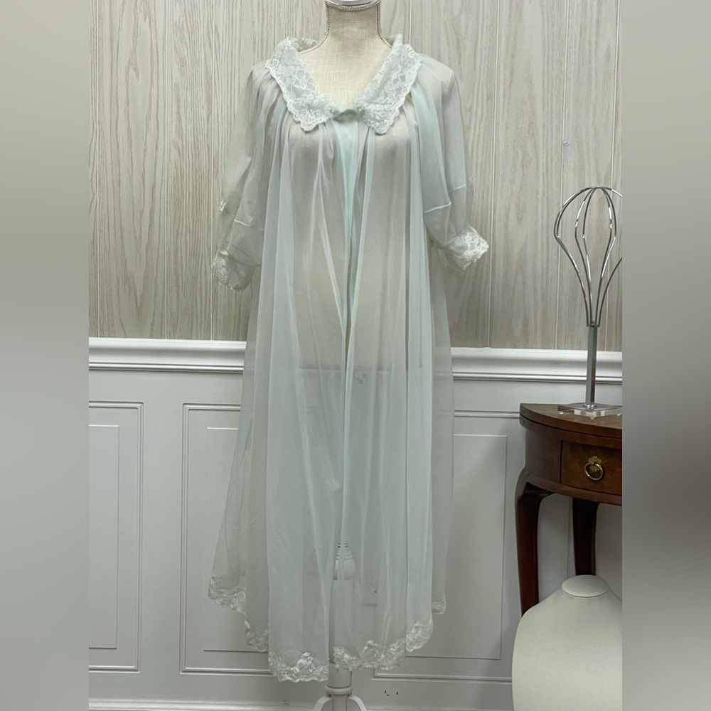Vintage Vanity Fair Sz 36 sheer robe light blue